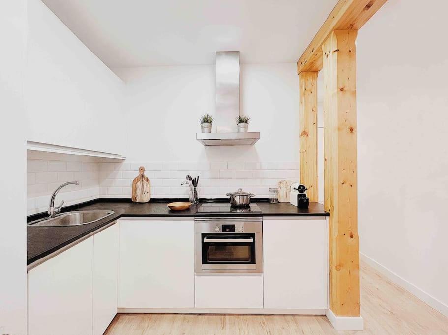 Apartamento Privado De Diseno En Pleno Centro - Atocha Appartamento Madrid Esterno foto